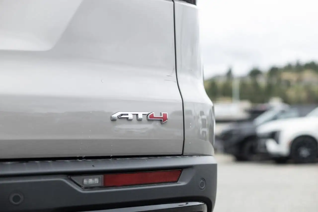 GMC Acadia снимка GMC Acadia