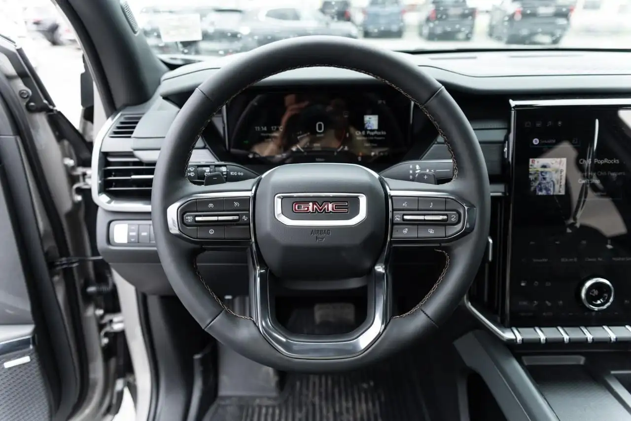 GMC Acadia снимка GMC Acadia
