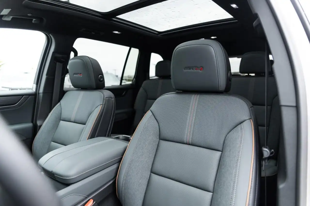 GMC Acadia снимка GMC Acadia