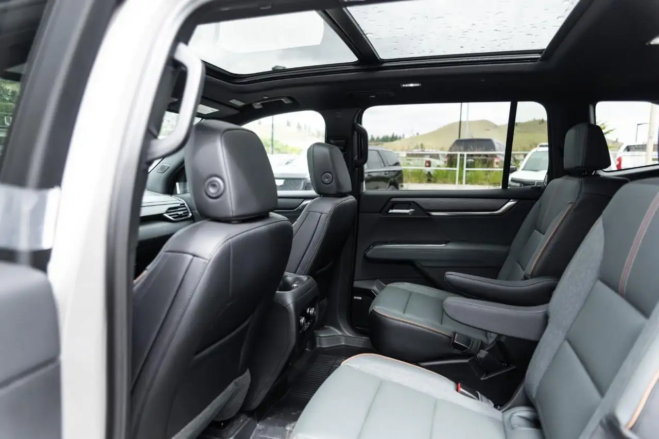 GMC Acadia снимка GMC Acadia