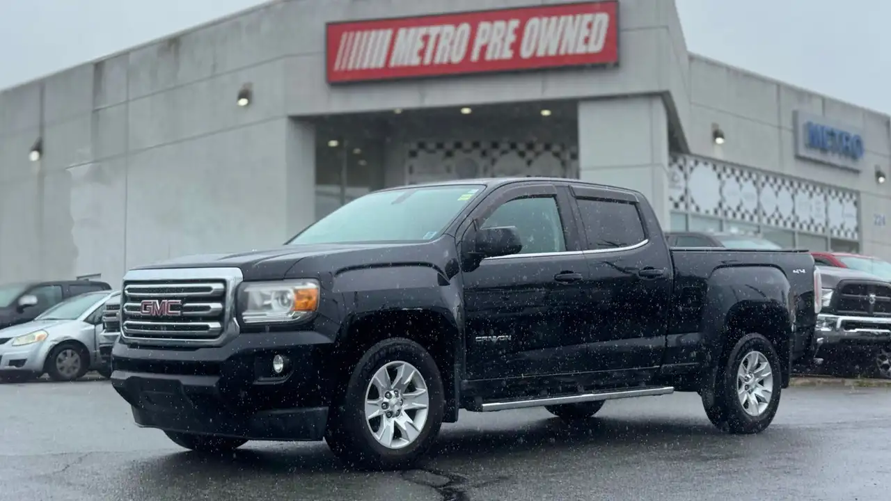 GMC Canyon photo GMC Canyon