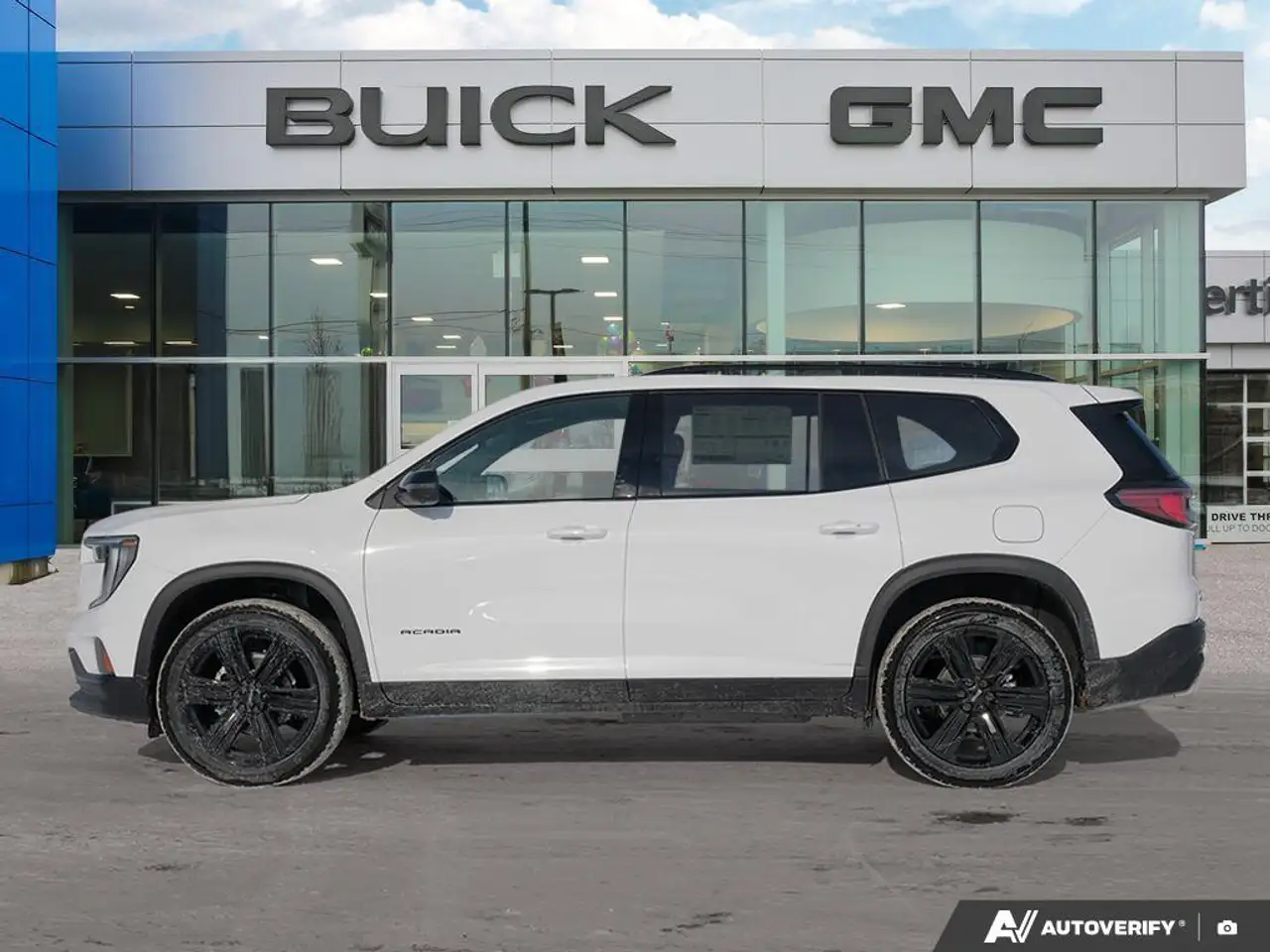 GMC Acadia снимка GMC Acadia