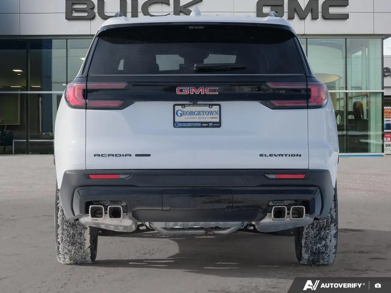 GMC Acadia снимка GMC Acadia
