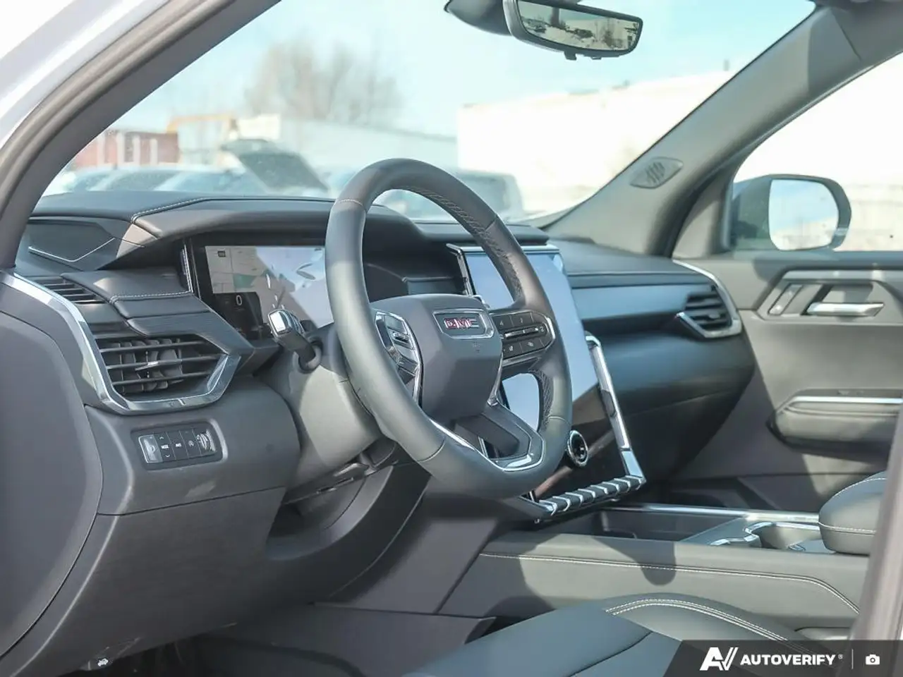 GMC Acadia снимка GMC Acadia