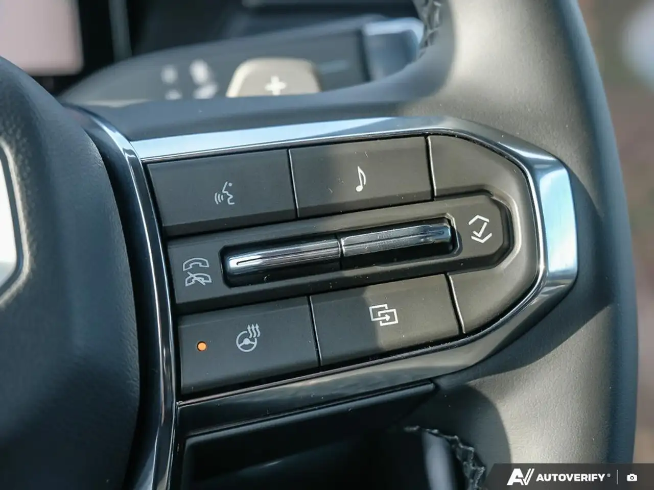GMC Acadia снимка GMC Acadia