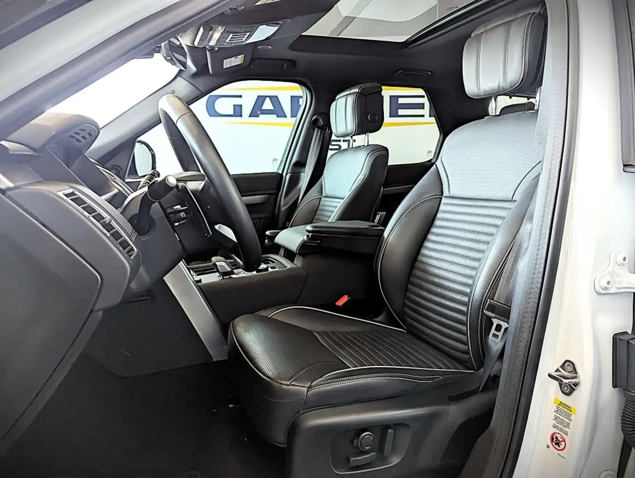 Land Rover Discovery снимка Land Rover Discovery