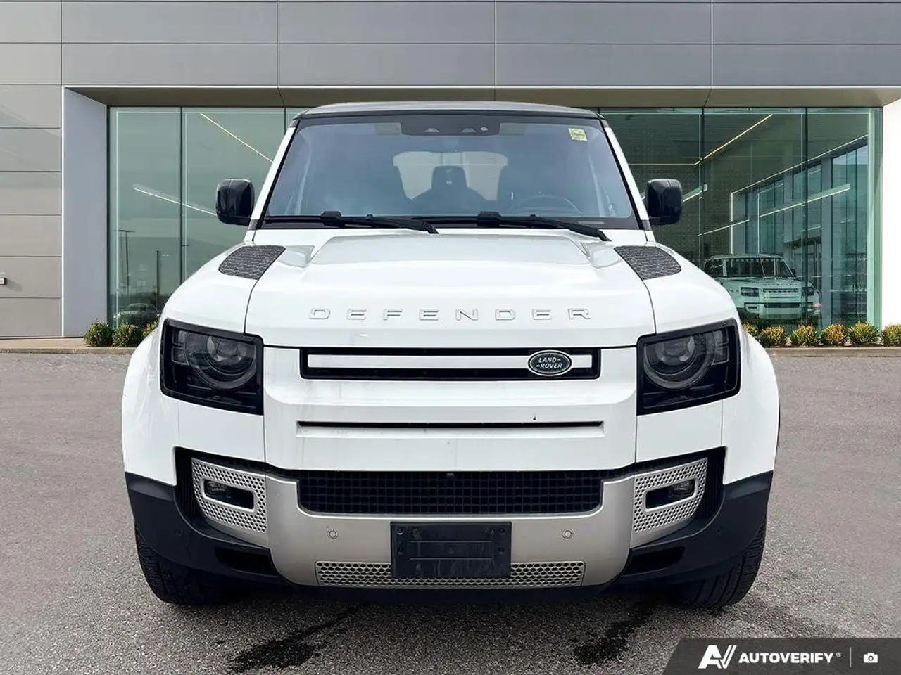 Land Rover Defender снимка Land Rover Defender