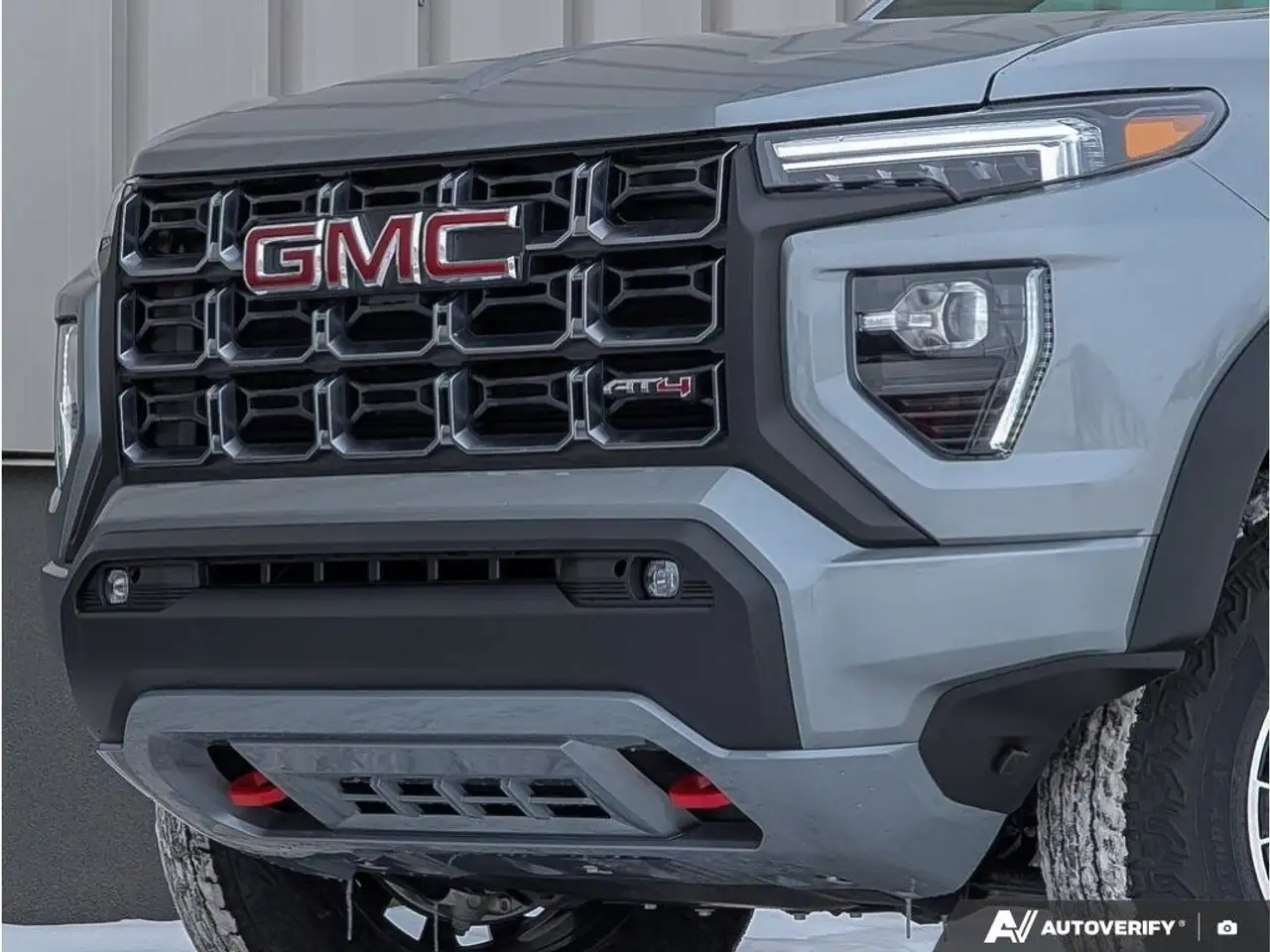 GMC Canyon photo GMC Canyon