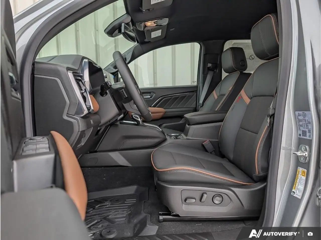 GMC Canyon photo GMC Canyon