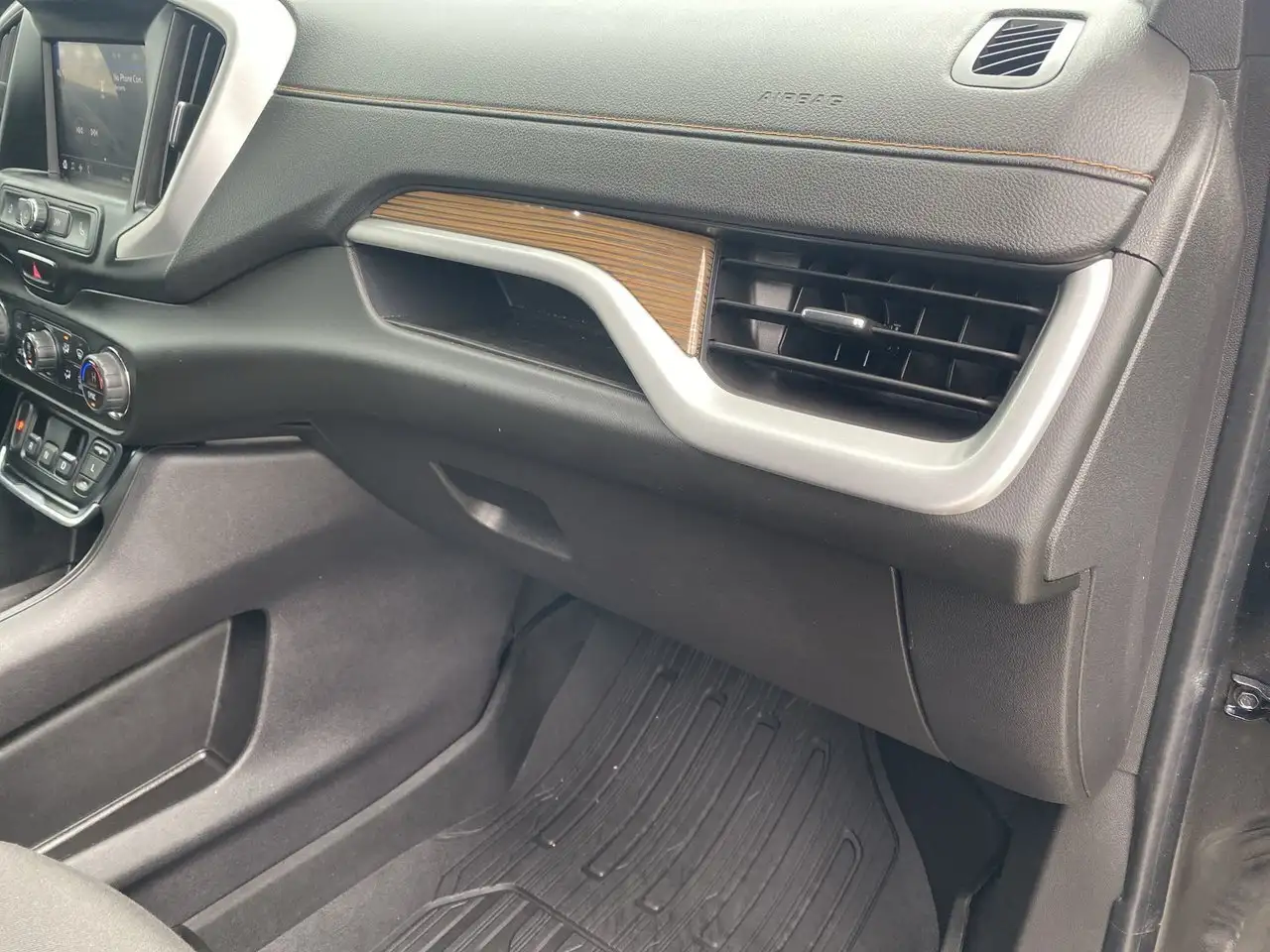GMC Terrain снимка GMC Terrain