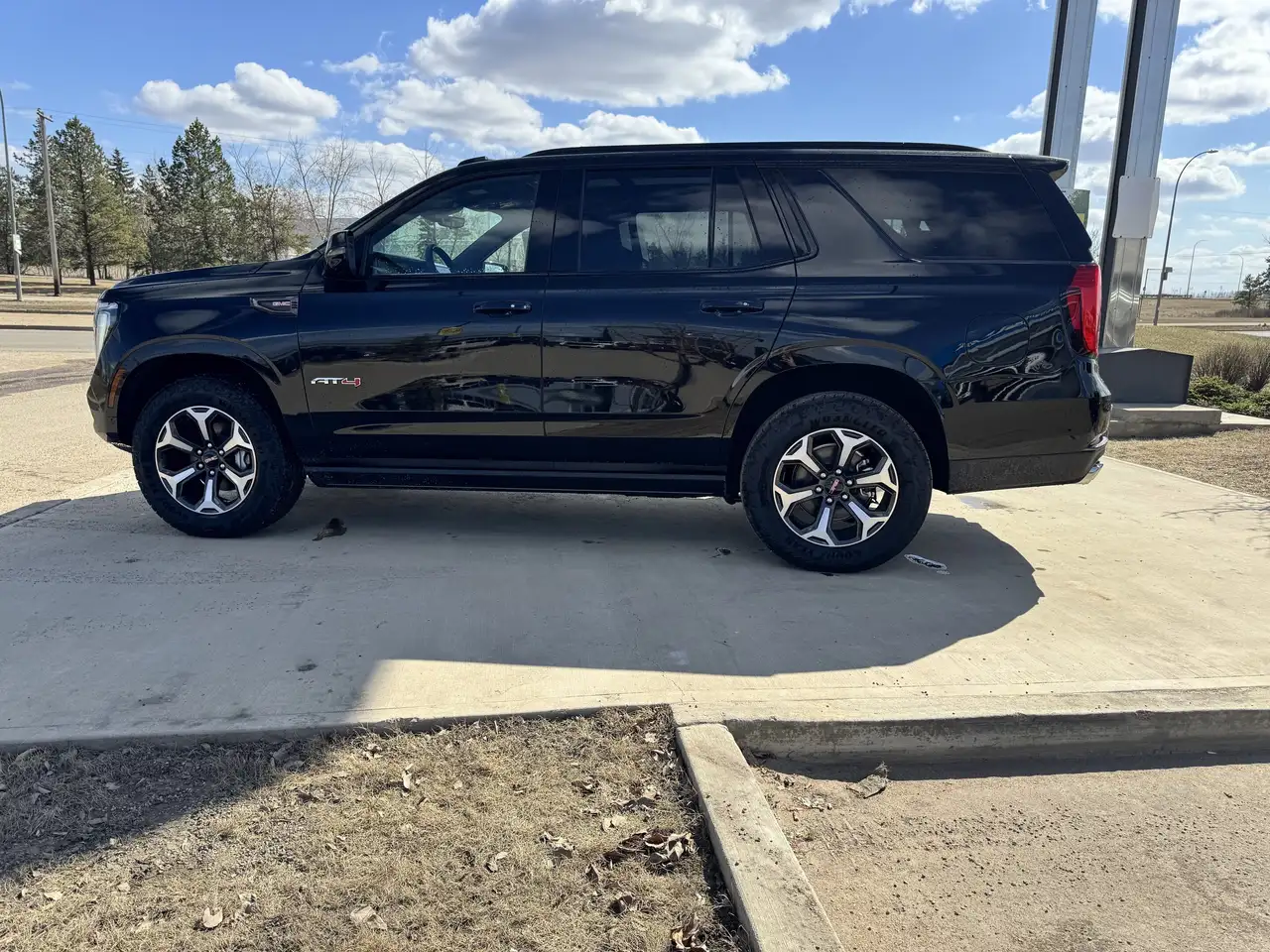 GMC Yukon снимка GMC Yukon