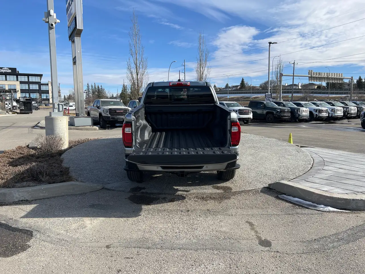 GMC Canyon photo GMC Canyon