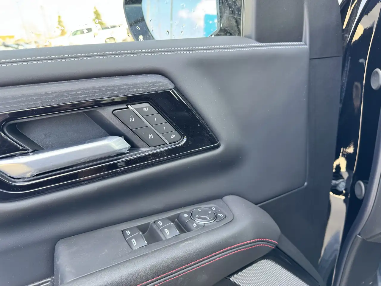 GMC Yukon снимка GMC Yukon