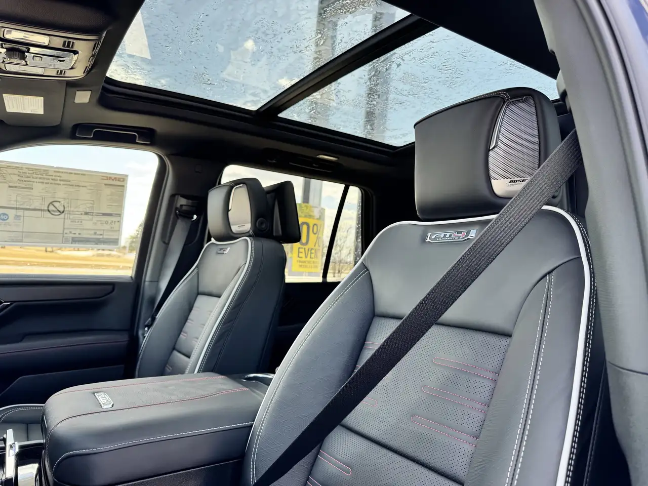 GMC Yukon снимка GMC Yukon