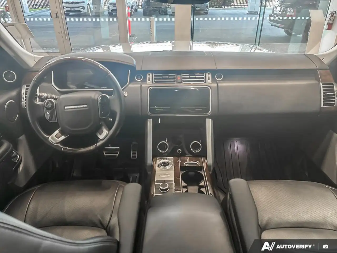 Land Rover Range Rover photo Land Rover Range Rover