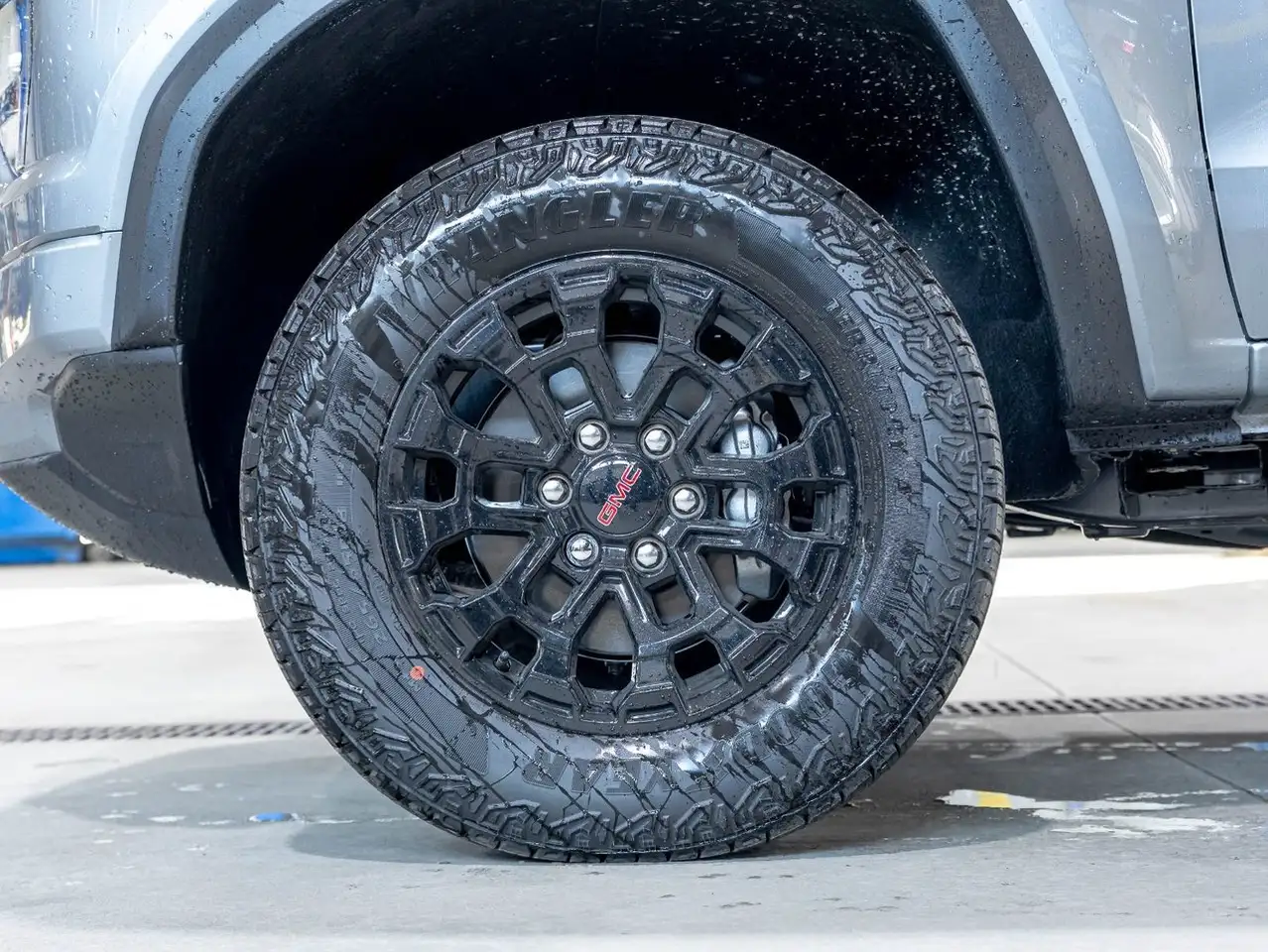 GMC Canyon снимка GMC Canyon