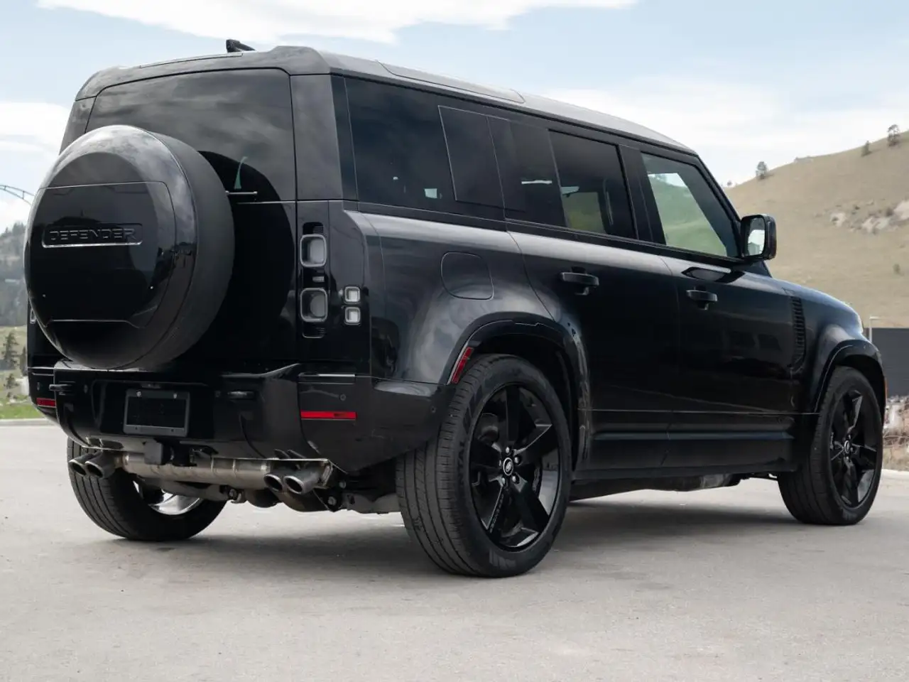Land Rover Defender photo Land Rover Defender