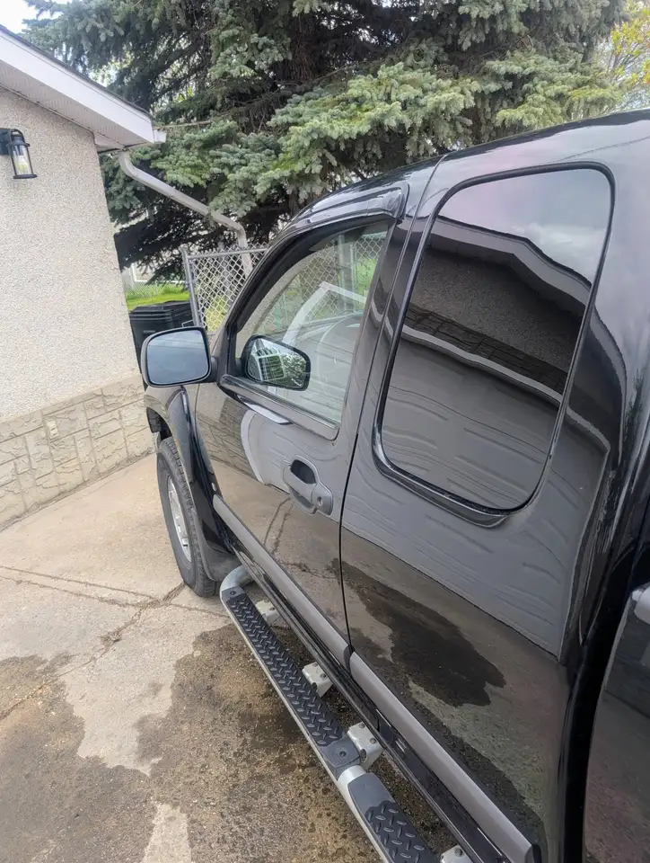 GMC Canyon photo GMC Canyon