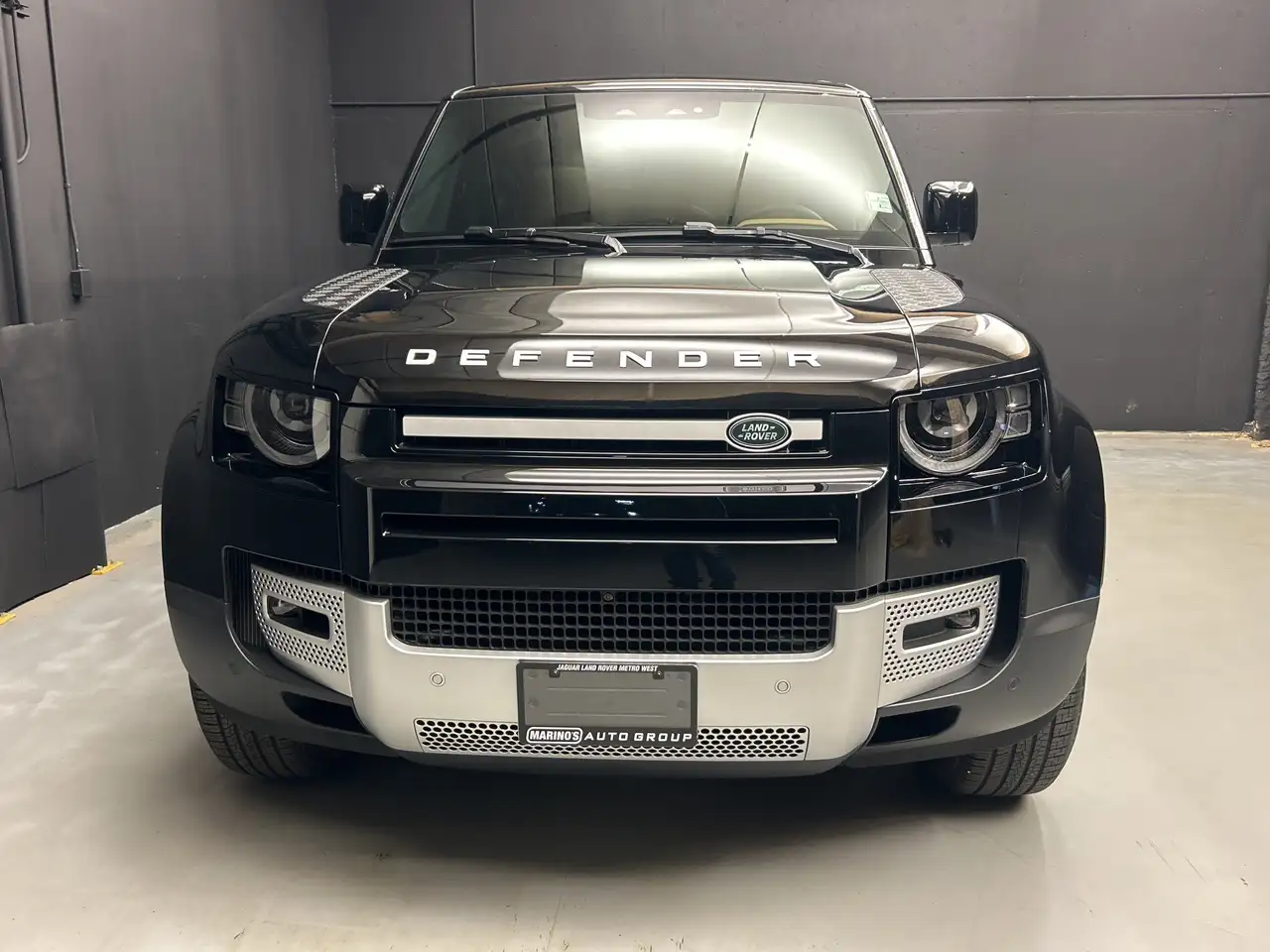 Land Rover Defender снимка Land Rover Defender