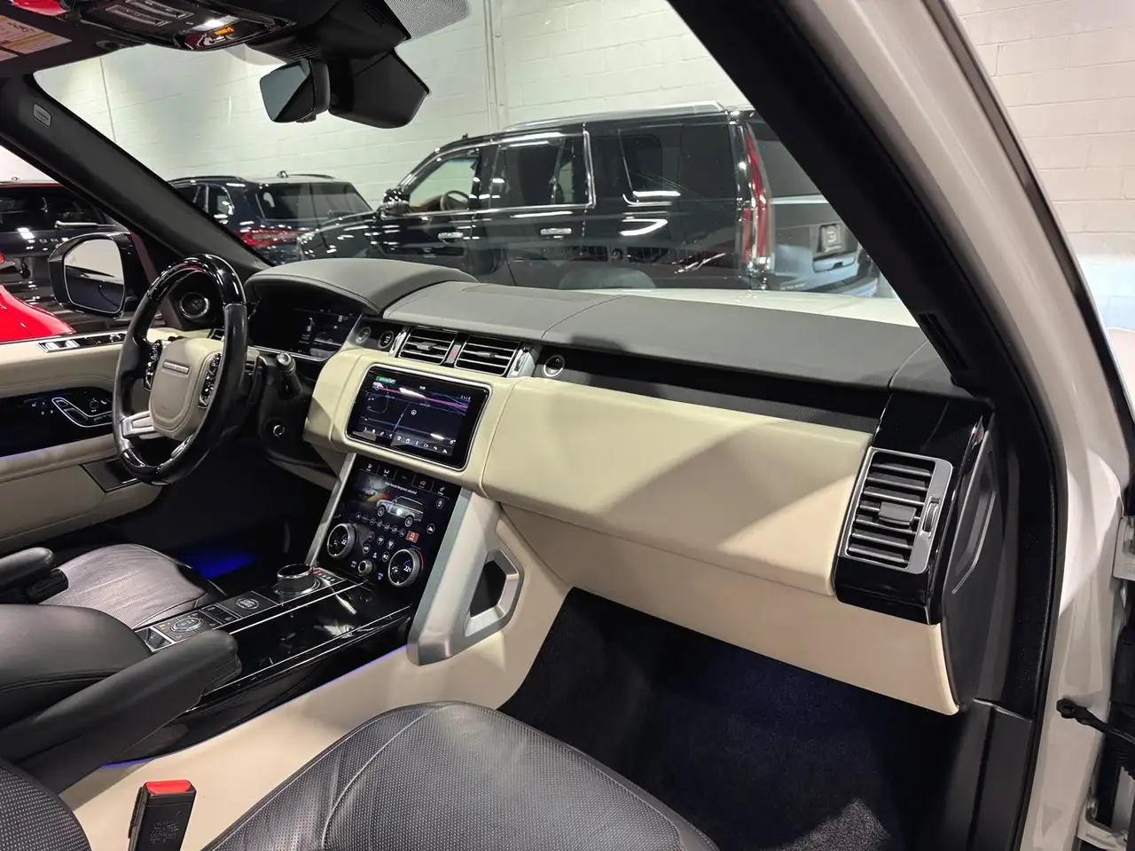 Land Rover Range Rover photo Land Rover Range Rover