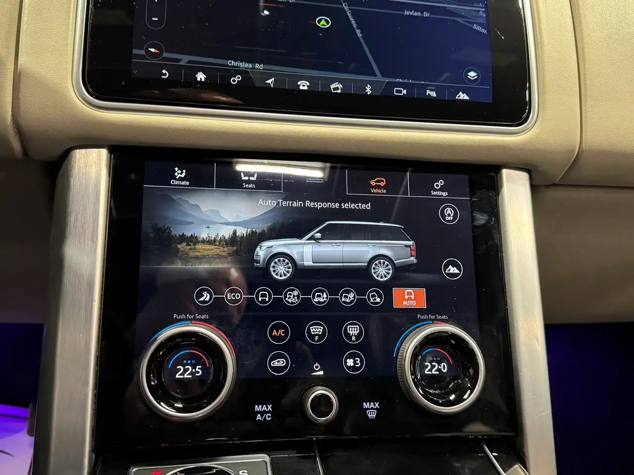 Land Rover Range Rover photo Land Rover Range Rover