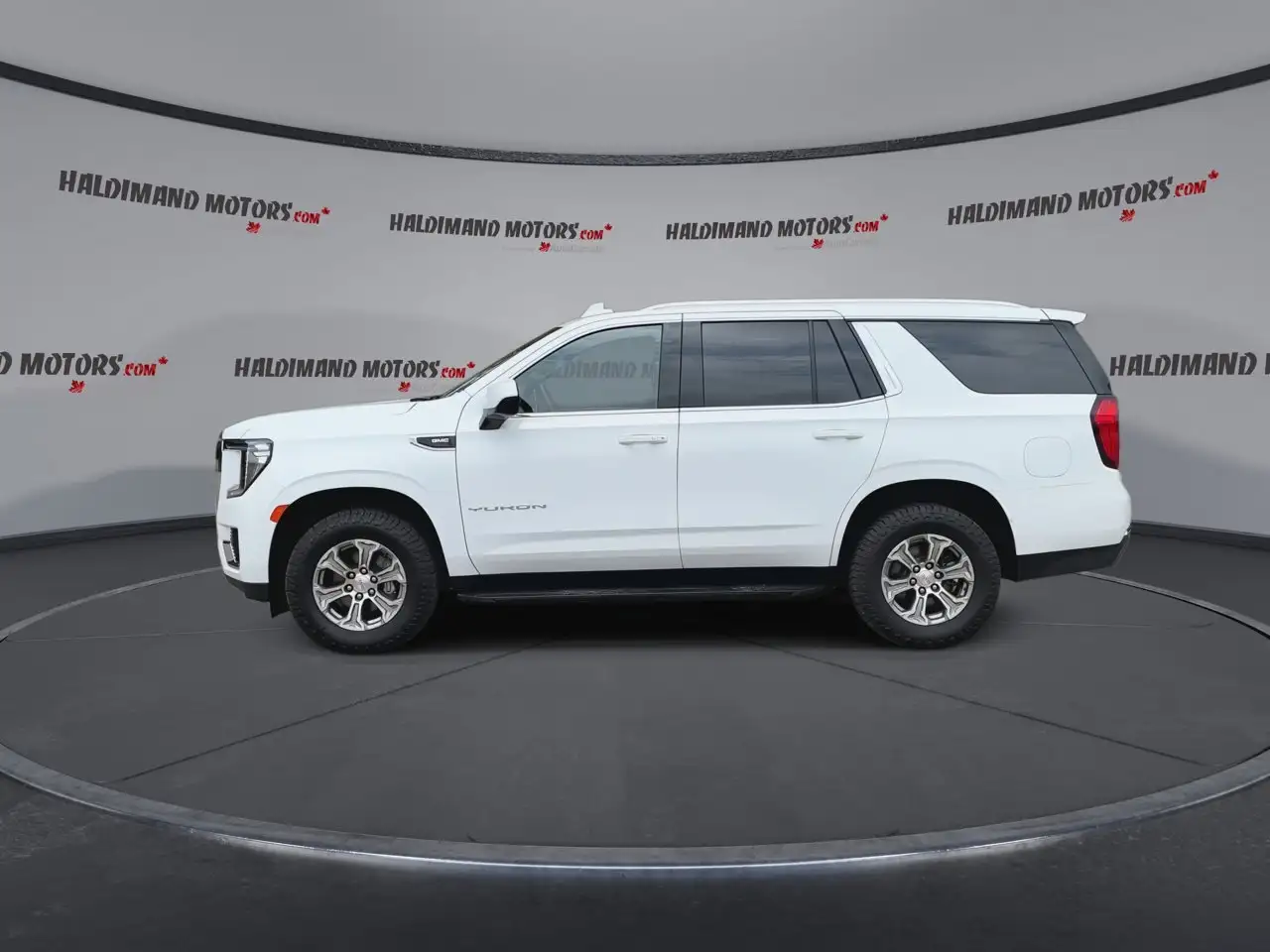 GMC Yukon снимка GMC Yukon