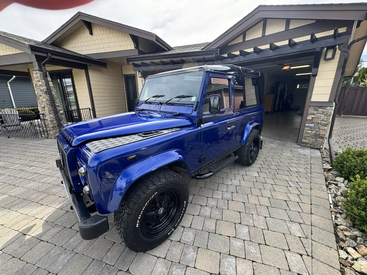 Land Rover Defender снимка Land Rover Defender
