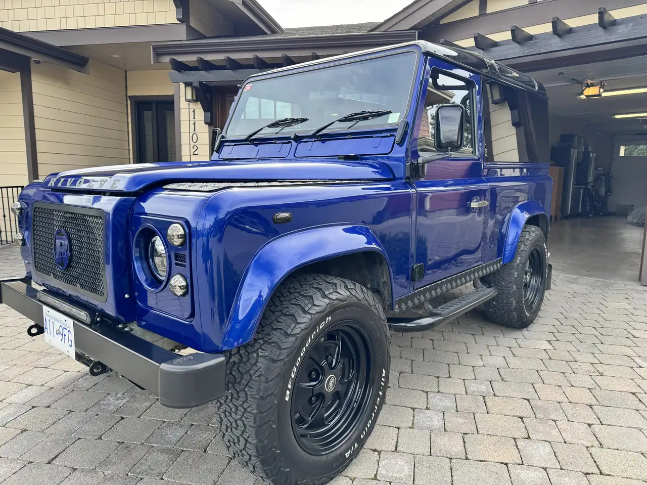 Land Rover Defender снимка Land Rover Defender