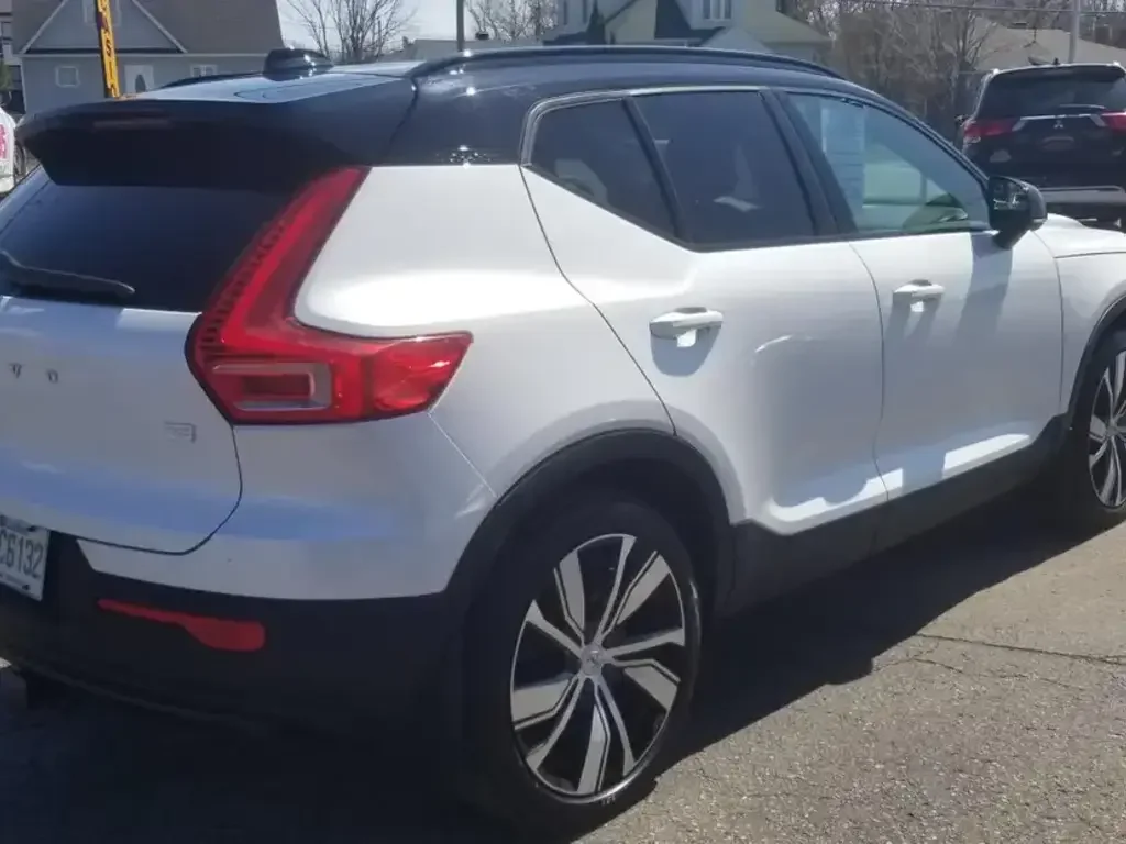 Volvo XC40 снимка Volvo XC40