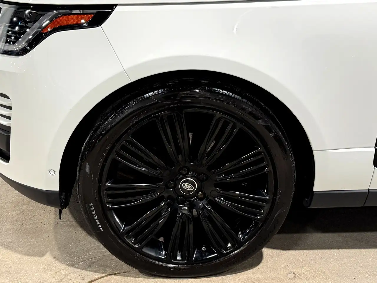 Land Rover Range Rover photo Land Rover Range Rover