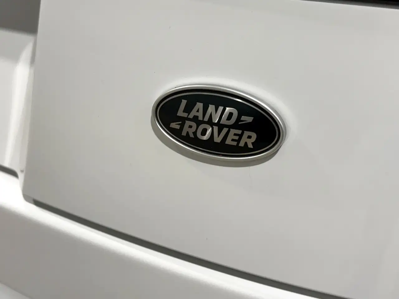 Land Rover Range Rover photo Land Rover Range Rover