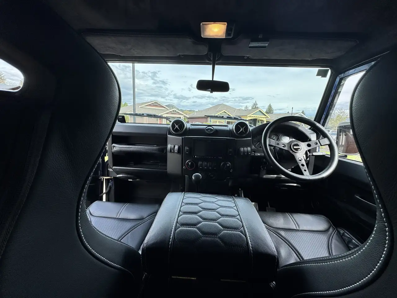 Land Rover Defender снимка Land Rover Defender