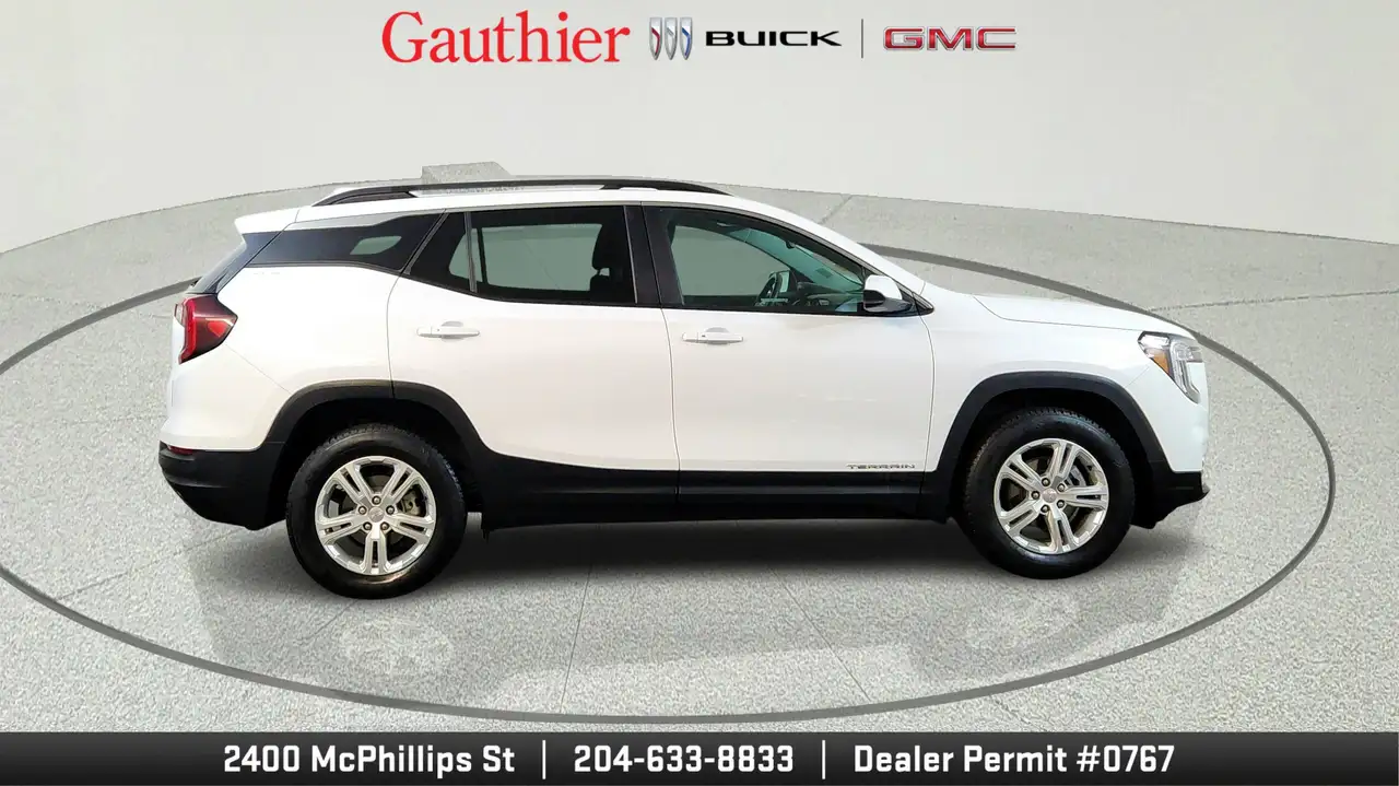 GMC Terrain photo GMC Terrain