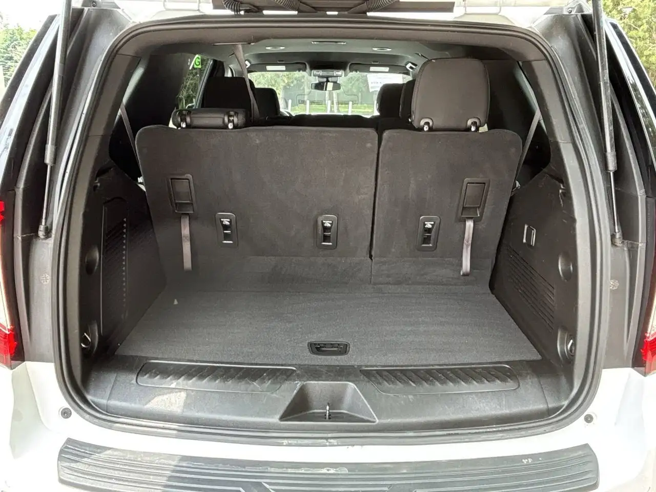 GMC Yukon снимка GMC Yukon
