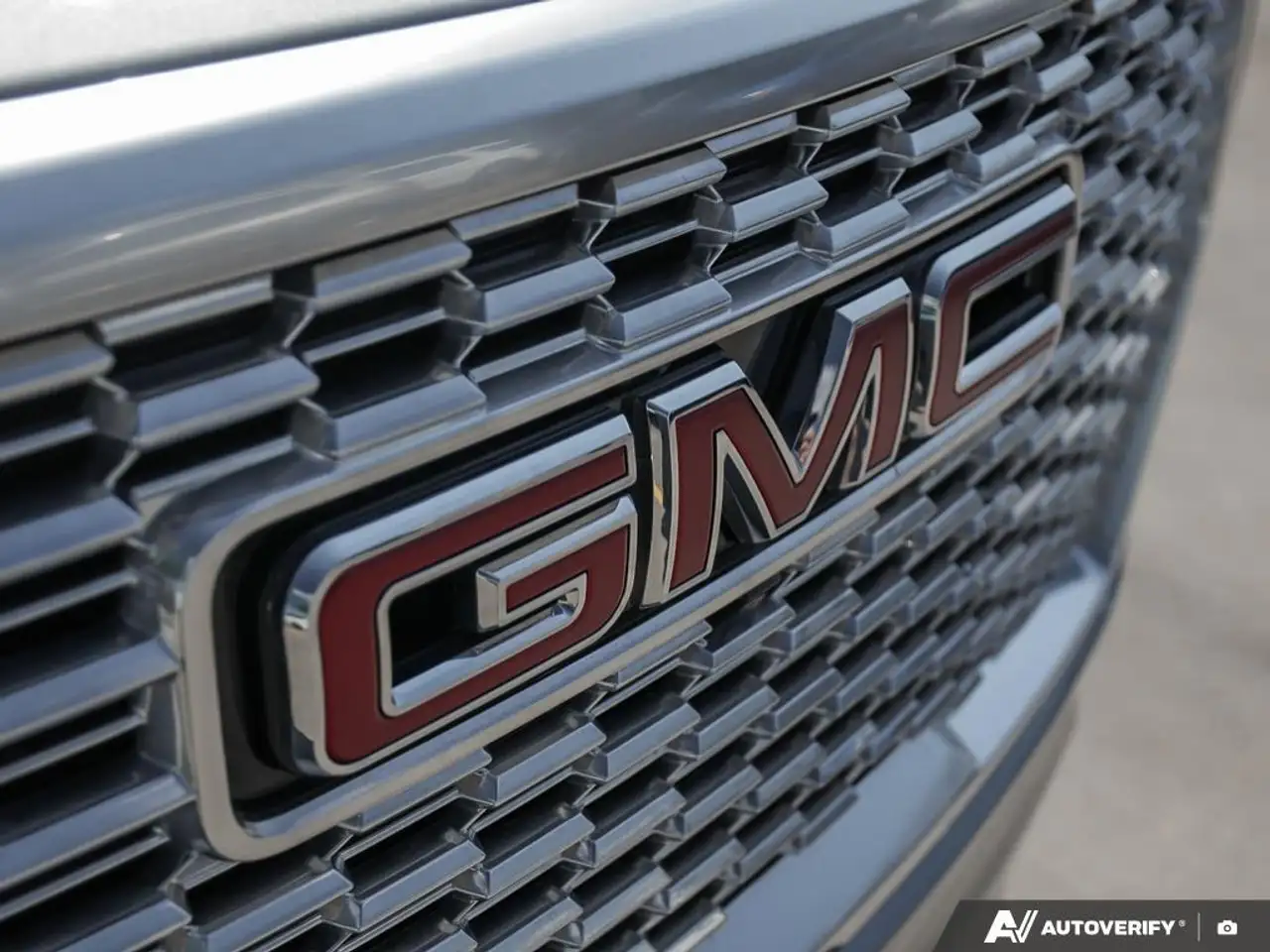 GMC Yukon photo GMC Yukon