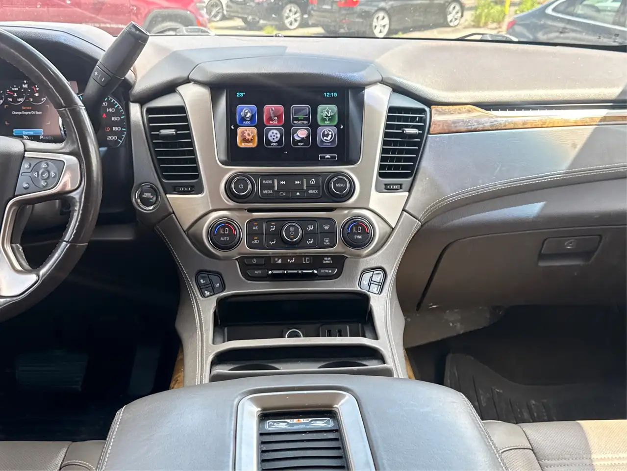 GMC Yukon снимка GMC Yukon