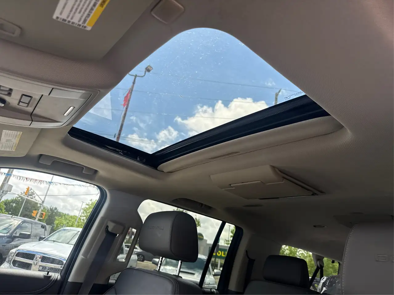 GMC Yukon снимка GMC Yukon
