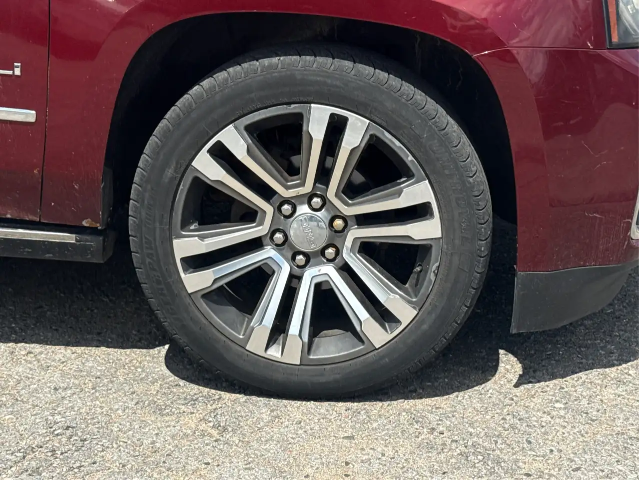GMC Yukon снимка GMC Yukon