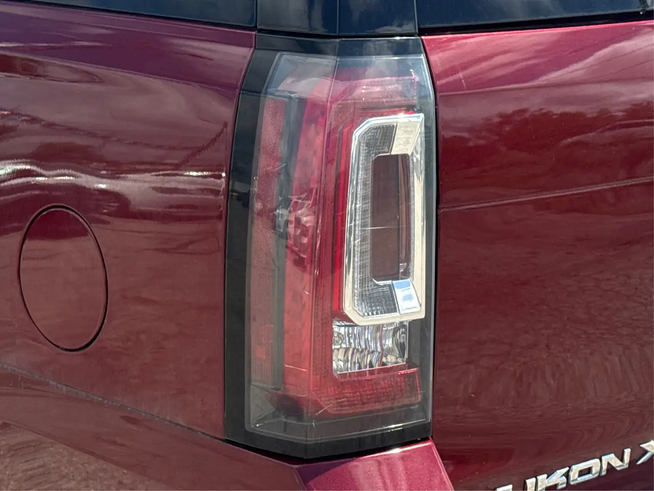GMC Yukon снимка GMC Yukon