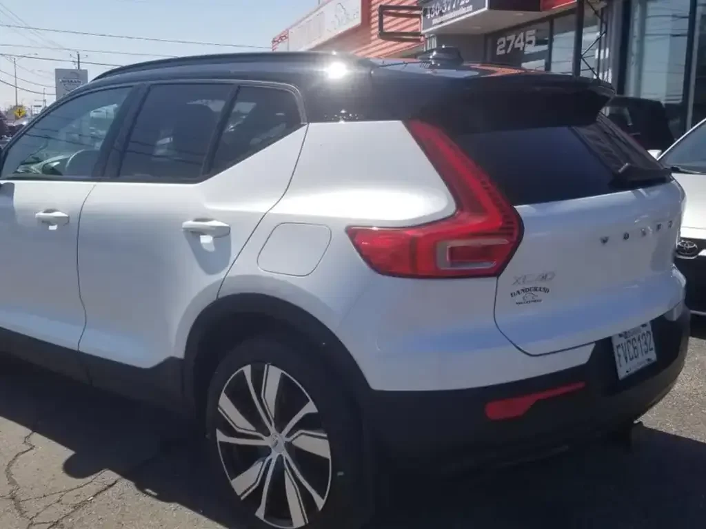 Volvo XC40 снимка Volvo XC40