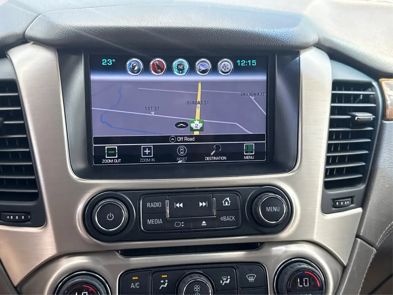 GMC Yukon снимка GMC Yukon