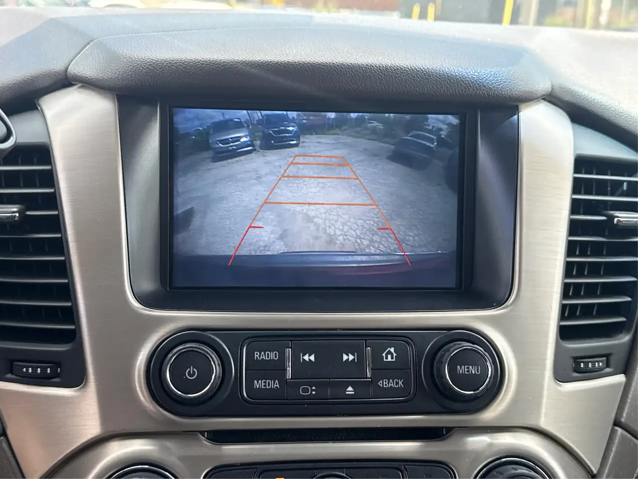 GMC Yukon снимка GMC Yukon