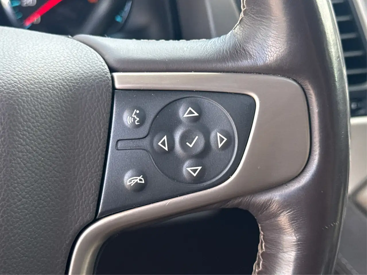 GMC Yukon снимка GMC Yukon