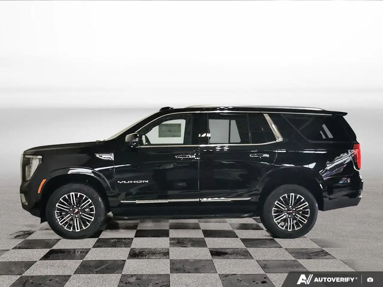 GMC Yukon снимка GMC Yukon
