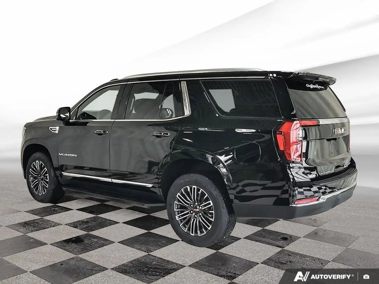 GMC Yukon снимка GMC Yukon