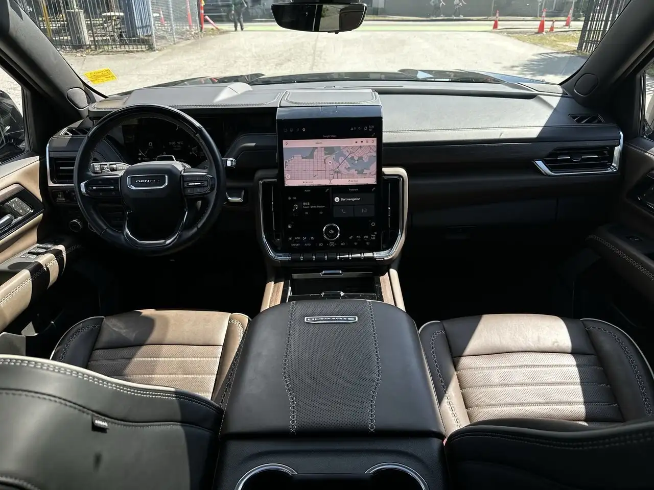 GMC Yukon снимка GMC Yukon