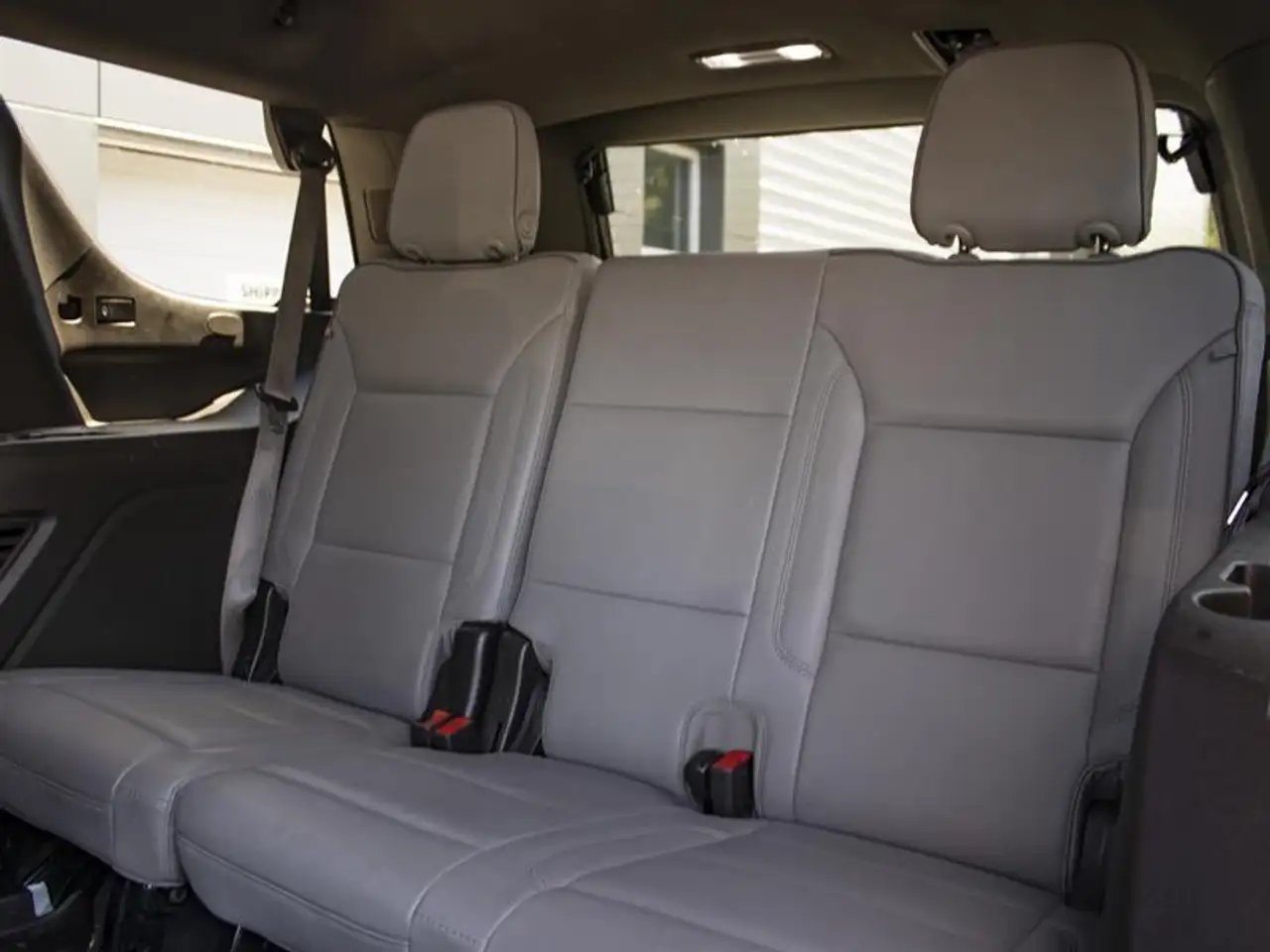 GMC Yukon снимка GMC Yukon