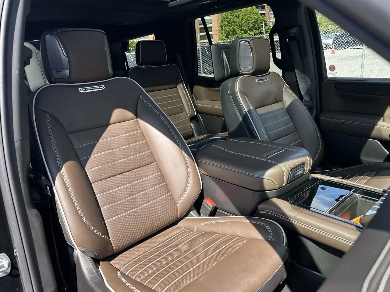 GMC Yukon снимка GMC Yukon