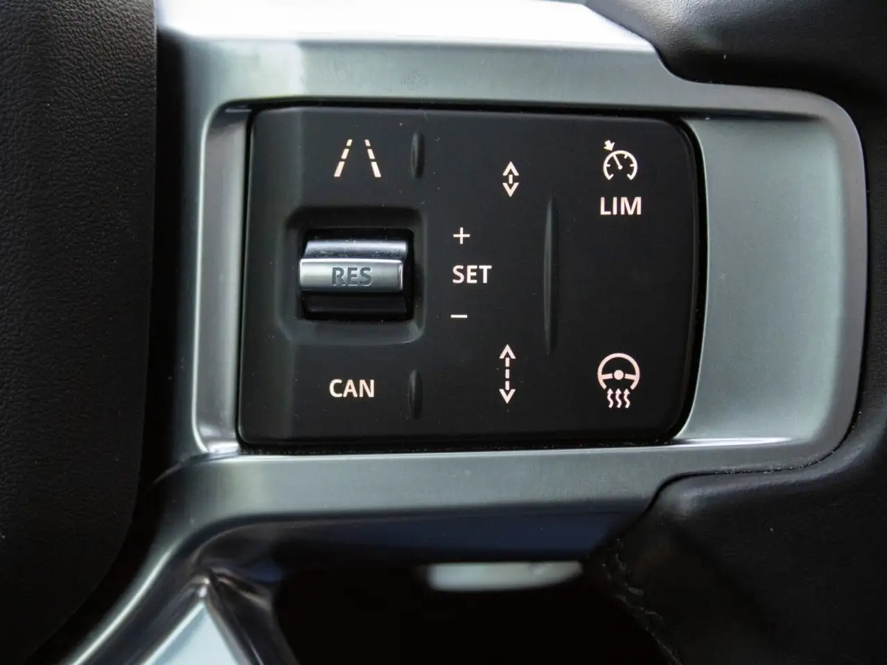 Land Rover Discovery photo Land Rover Discovery