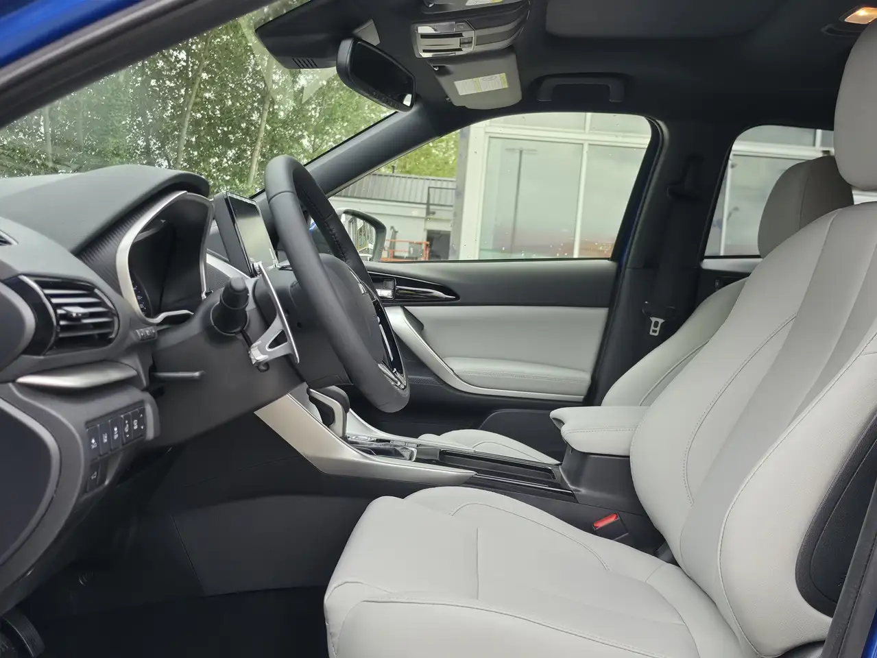 Mitsubishi Eclipse Cross photo Mitsubishi Eclipse Cross